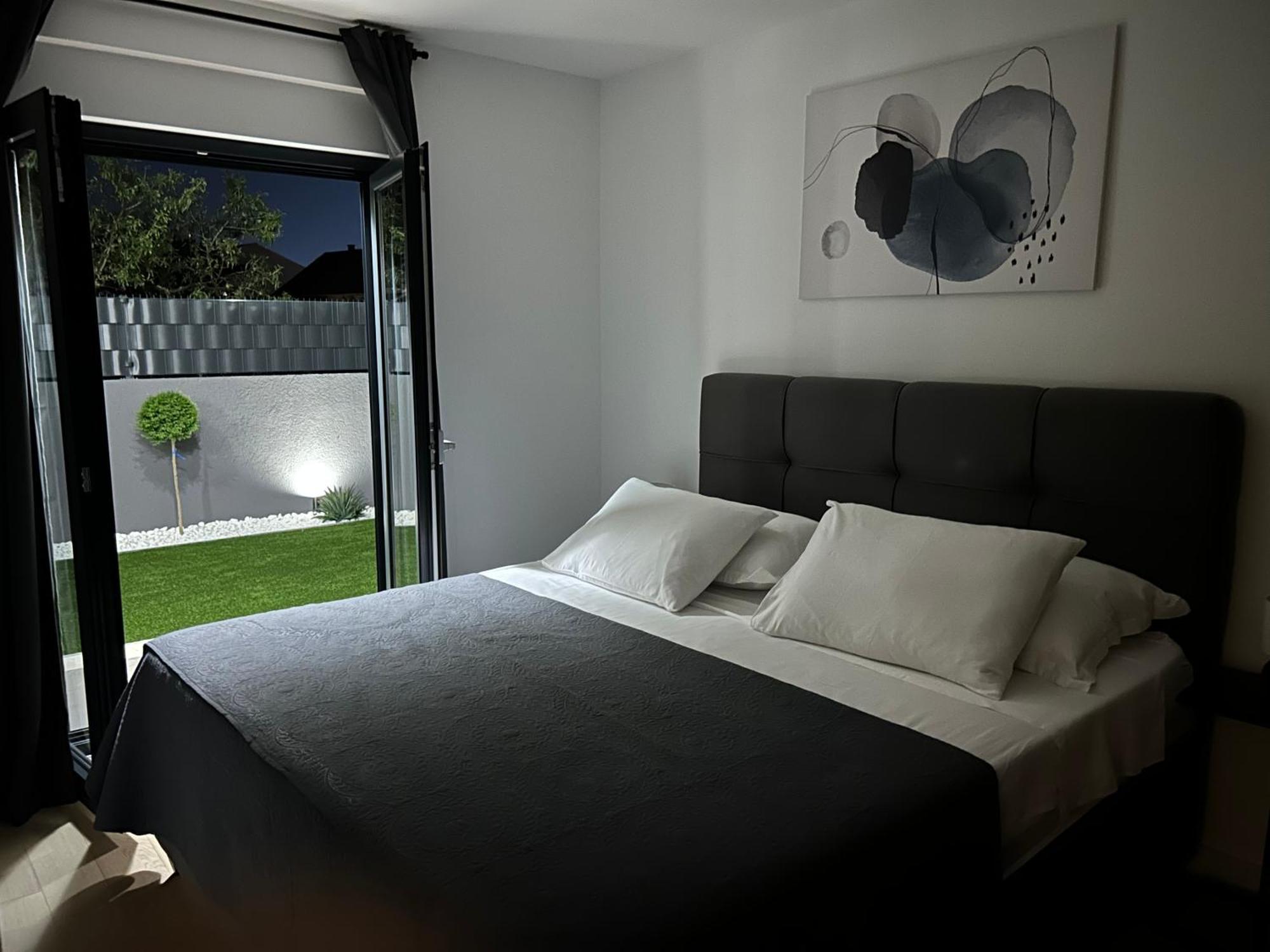 Apartment Oris, Private Parking, Garden Zadar Extérieur photo
