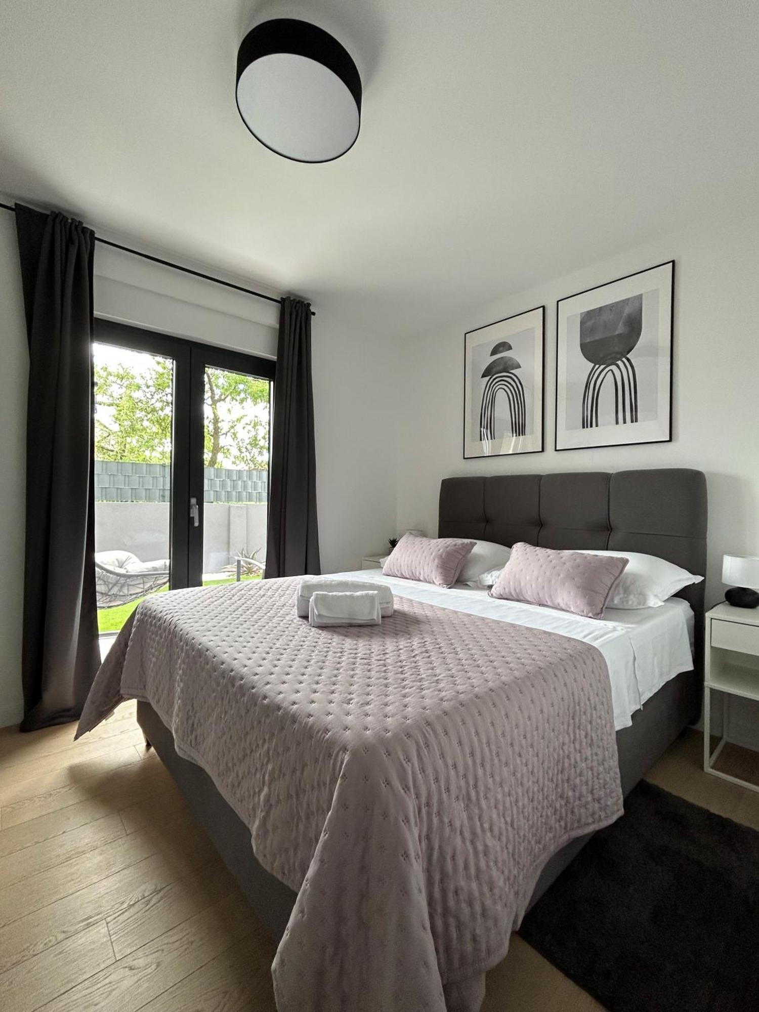 Apartment Oris, Private Parking, Garden Zadar Extérieur photo